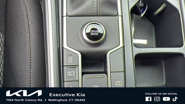 New 2026 Ivory Silver Kia LX image 20
