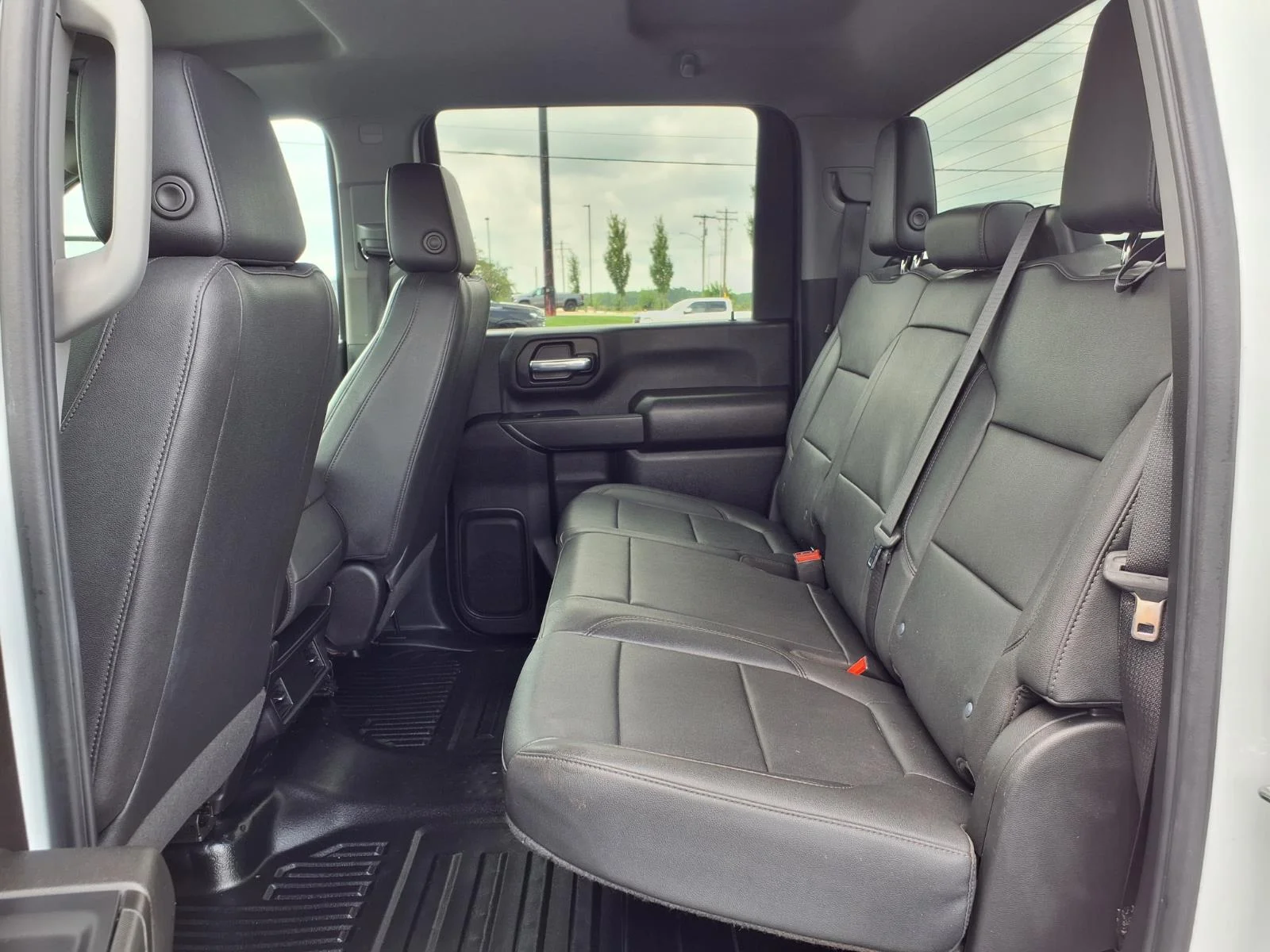 Used 2023 White GMC Pro image 16
