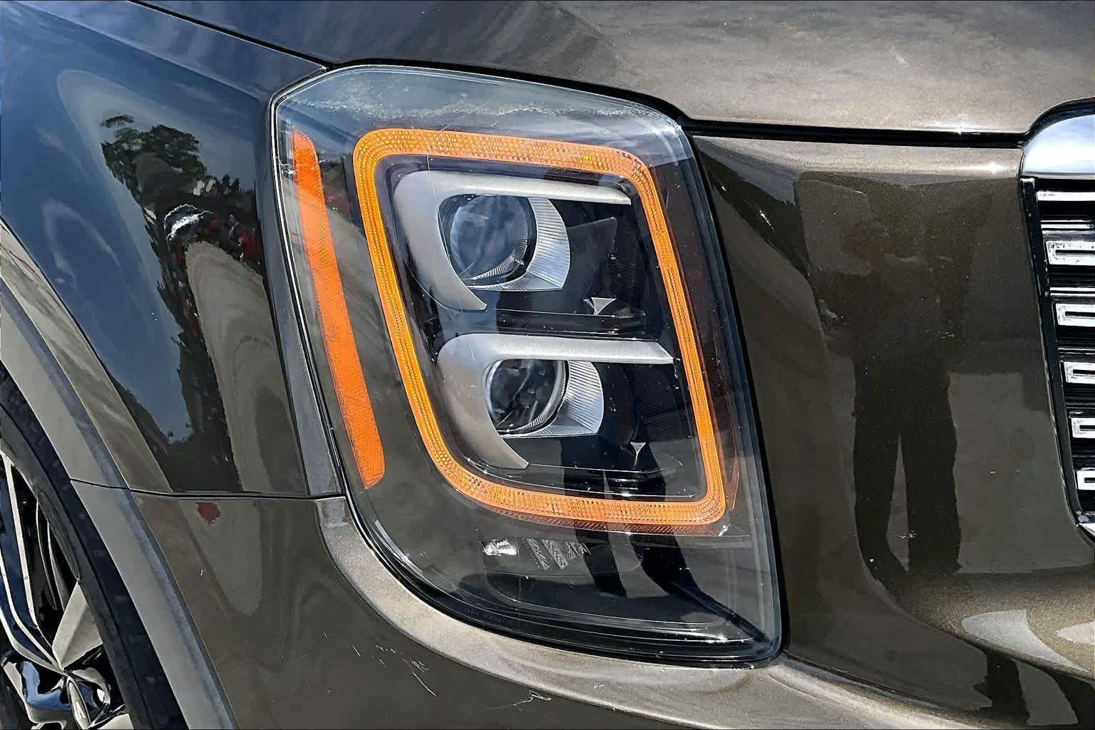 Used 2020 Dark Moss Kia SX image 26