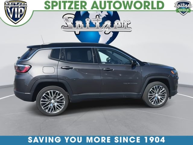 Used 2023 Gray Jeep Limited image 10