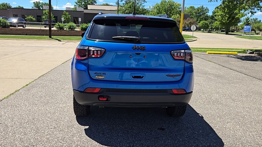 Used 2025 Blue Jeep Trailhawk image 31
