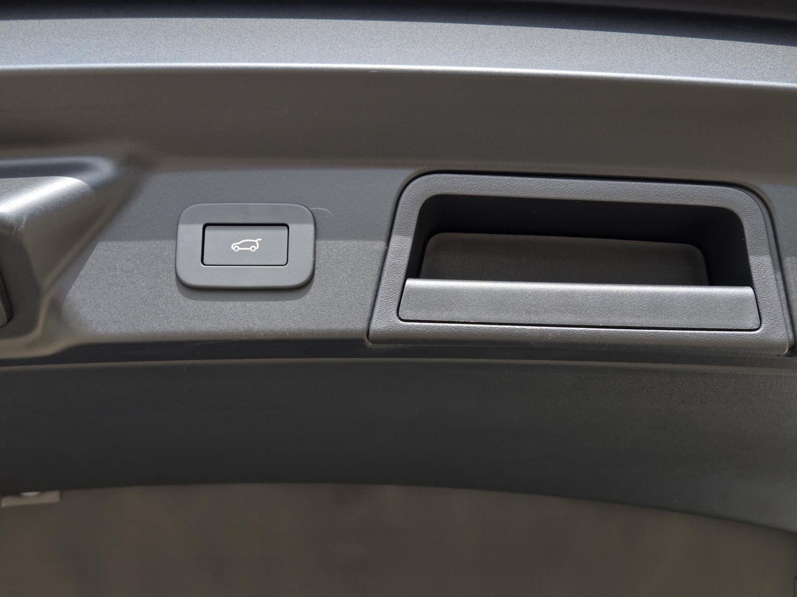 New 2026 Arroios Grey Land Rover Belgravia Edition image 11