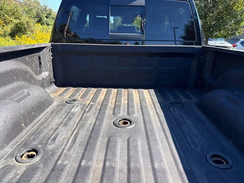 Used 2019 Black Ram Laramie image 12