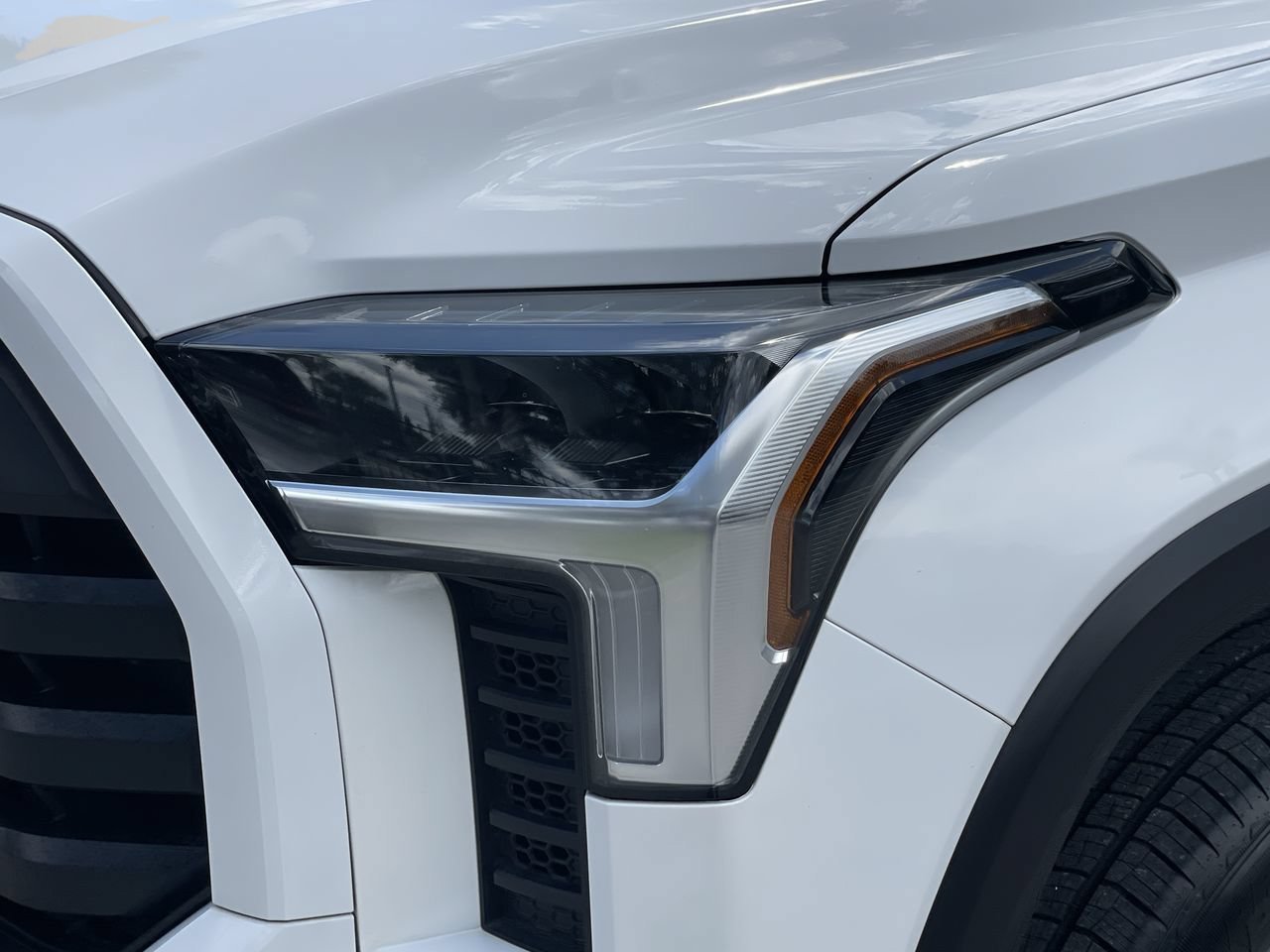 Used 2024 Ice Toyota SR5 image 6