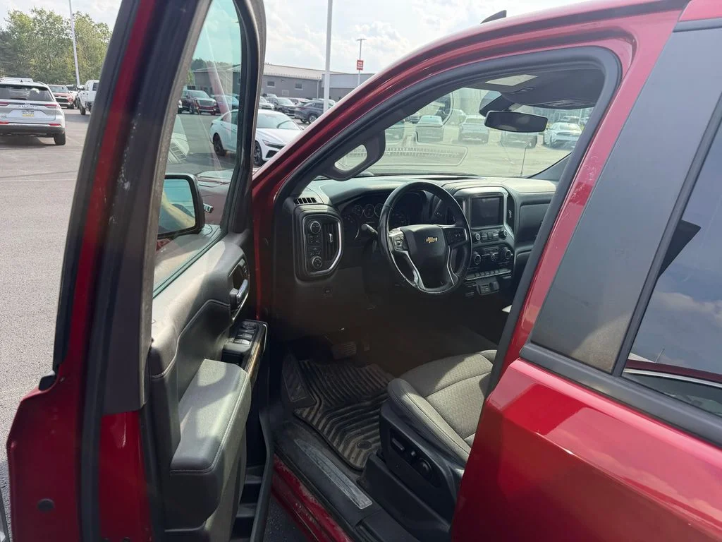 Used 2021 Red Chevrolet LT image 2
