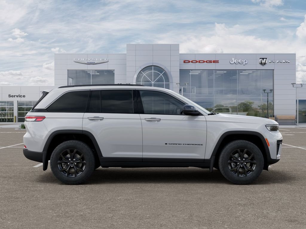 New 2026 Bright White Clearcoat Jeep Altitude image 21