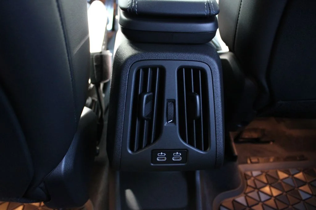 2026 BMW X1 M35i - Photo 40