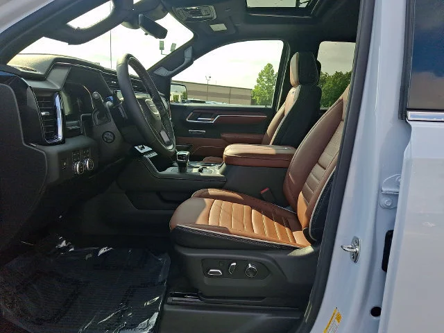 New 2026 Glacier White Tricoat GMC Denali Ultimate image 13