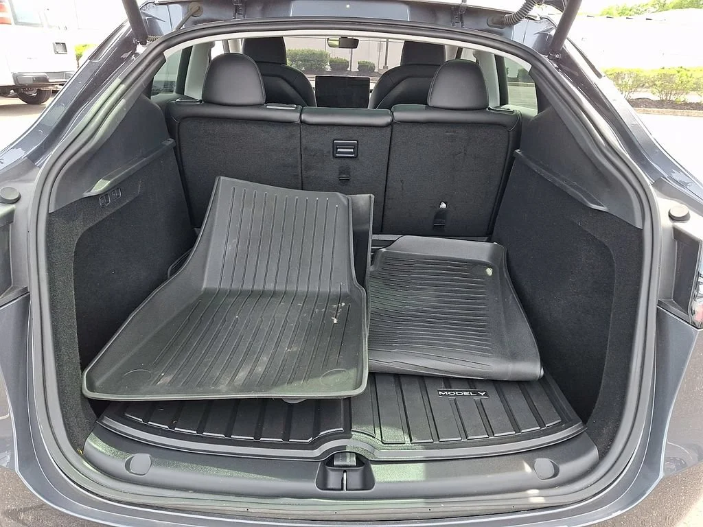 Used 2023  Tesla Long Range image 30