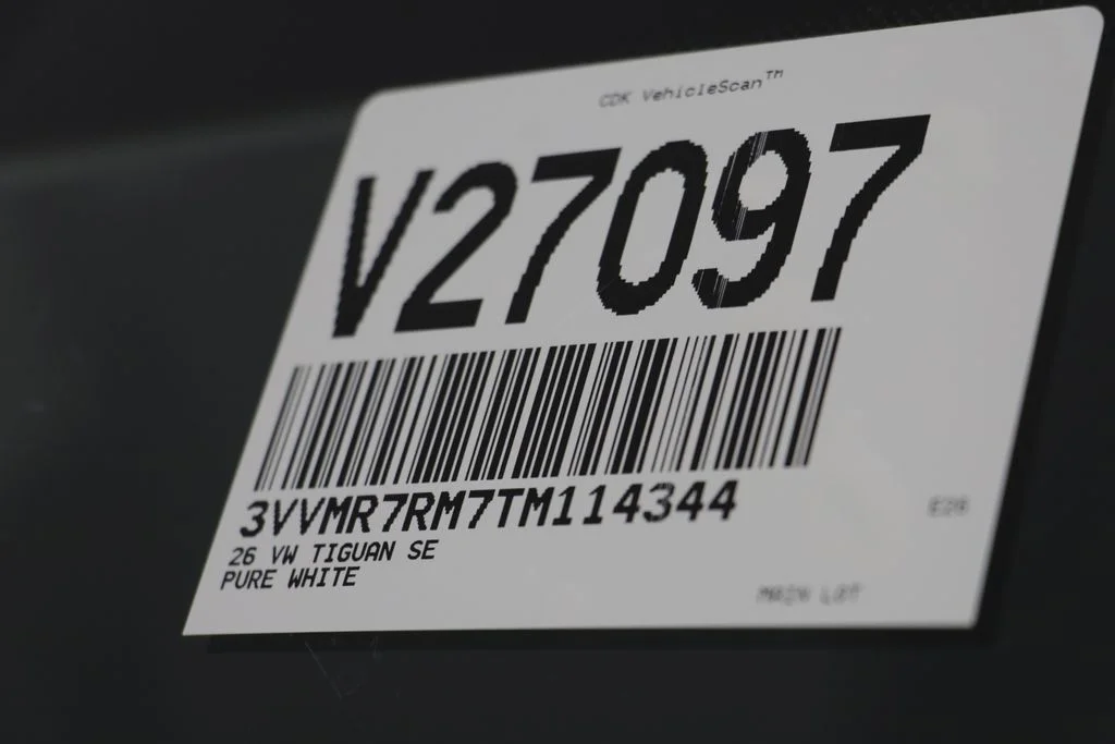 New 2026 Pure White Volkswagen 2.0T SE image 25