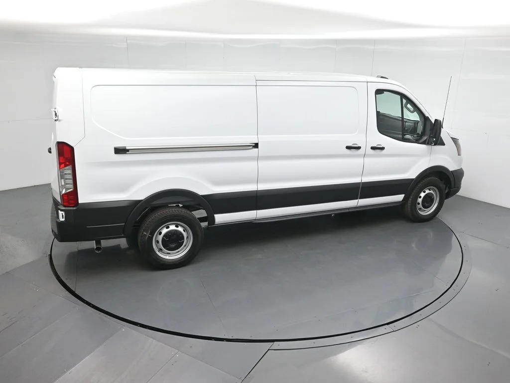 New 2026 White Ford Base image 38