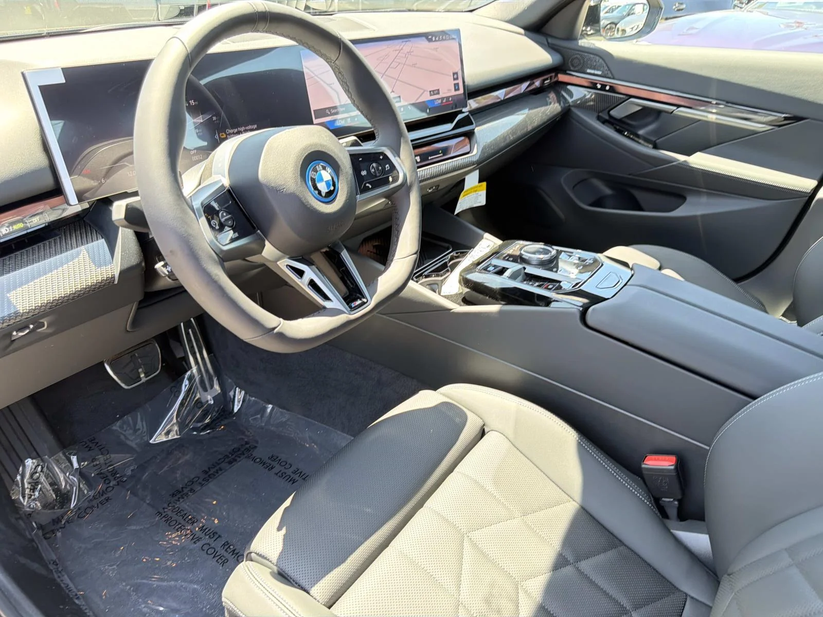 New 2027 Black Sapphire Metallic BMW eDrive40 image 15