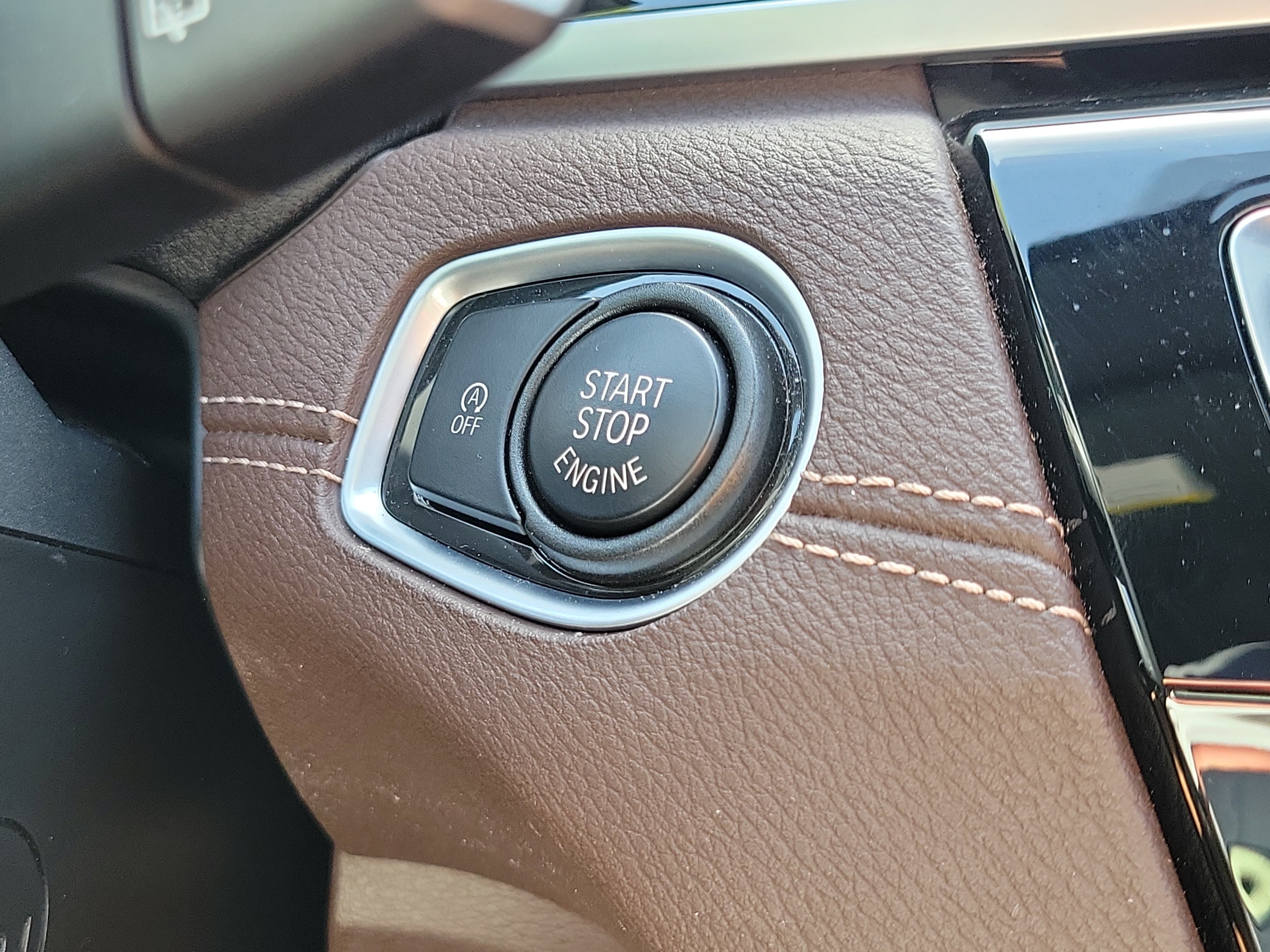 Used 2021 Mineral Gray Metallic BMW sDrive28i image 28