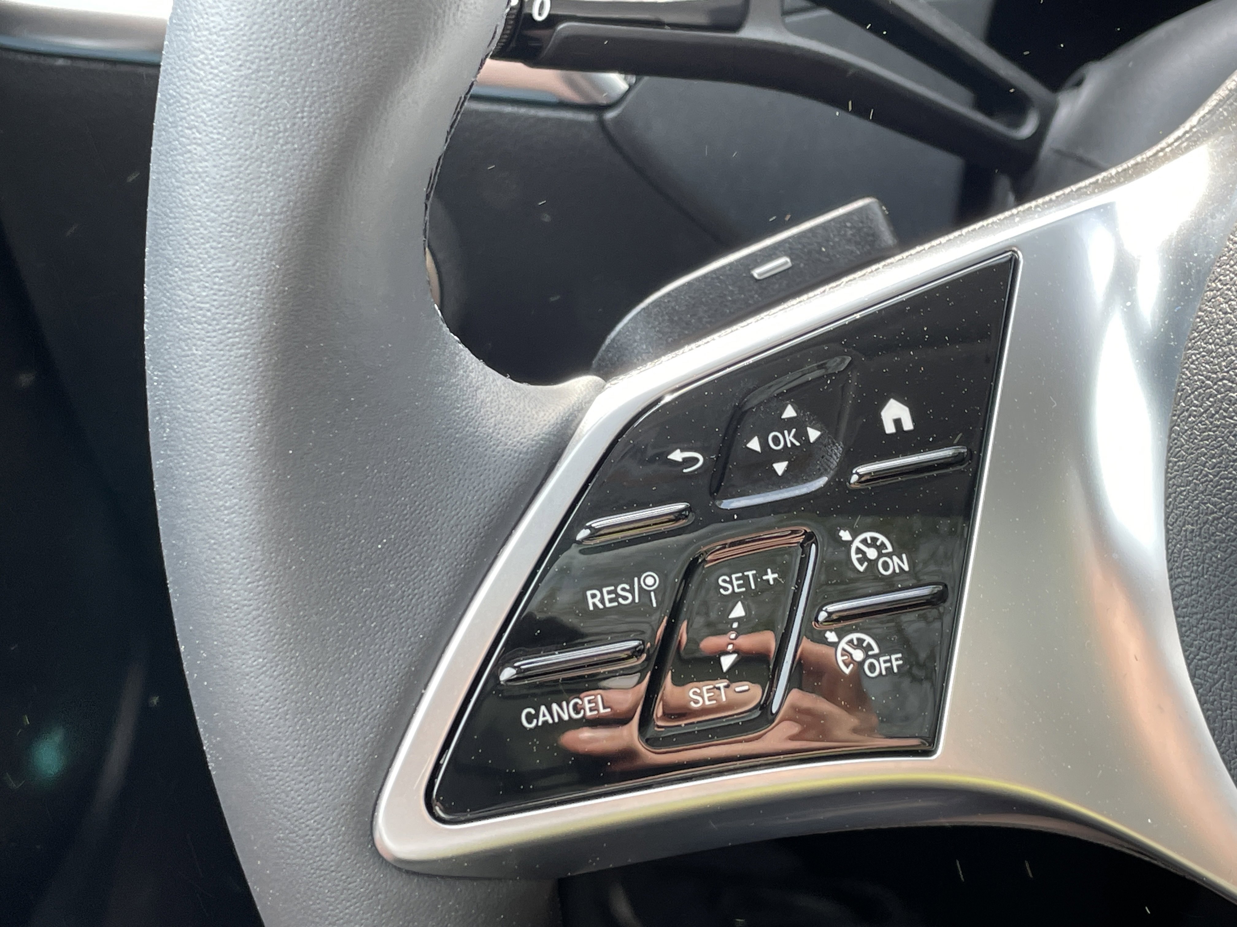New 2026 Obsidian Black Metallic Mercedes-Benz C 300 Sedan image 26