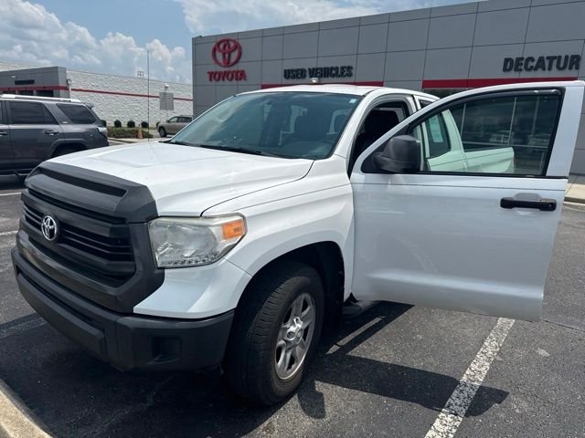 Used 2016 White Toyota SR image 1