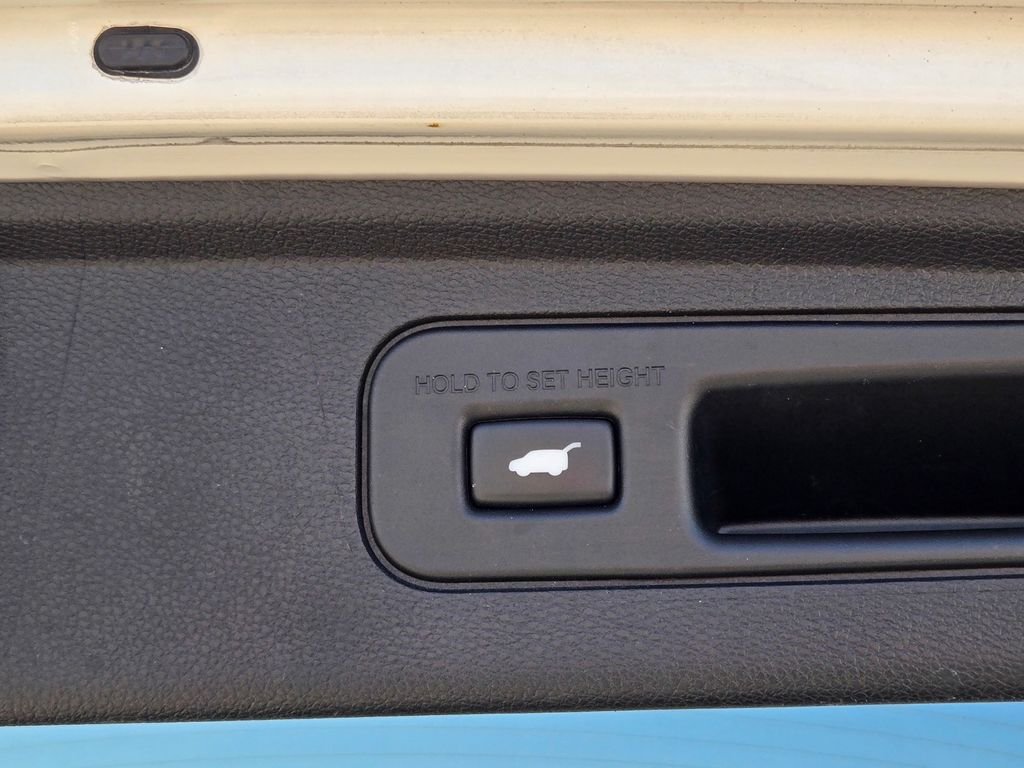 2022 Honda Odyssey Touring - Photo 22