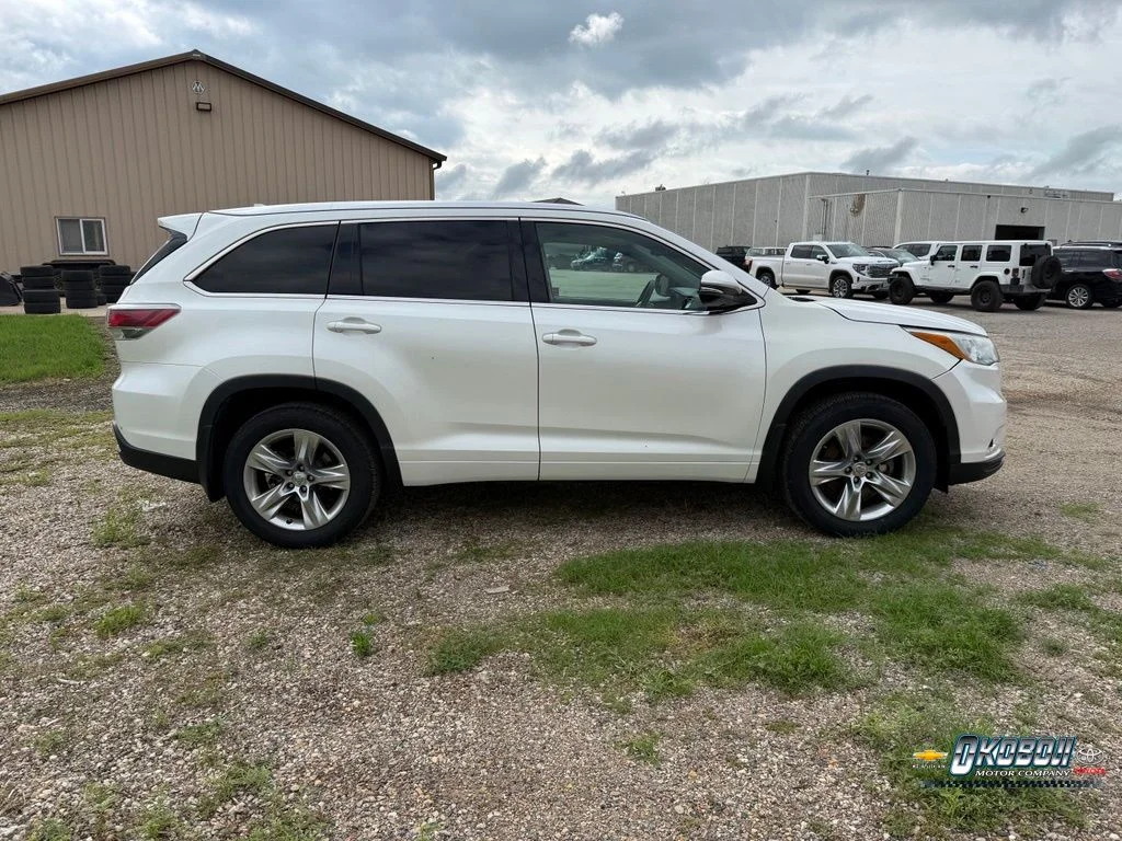 Used 2014 Toyota Highlander Limited Platinum with VIN 5TDDKRFH3ES014508 for sale in Spirit Lake, IA