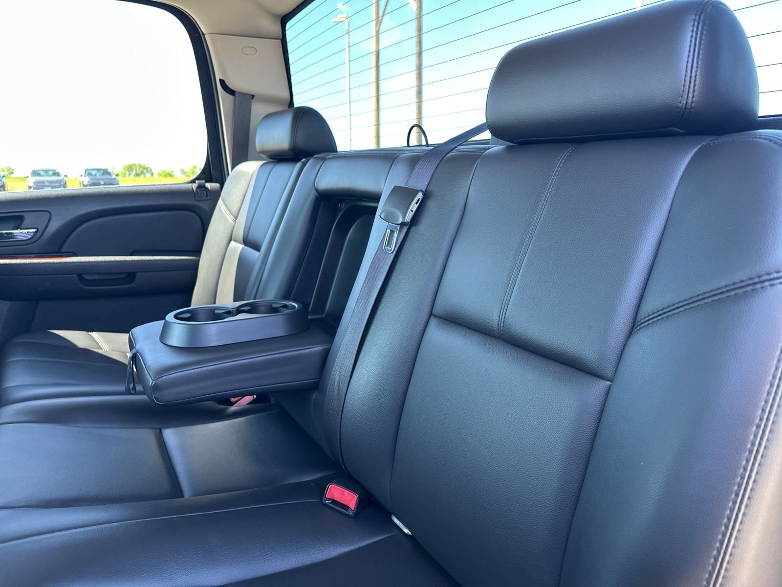 Used 2010 Black GMC SLT image 21