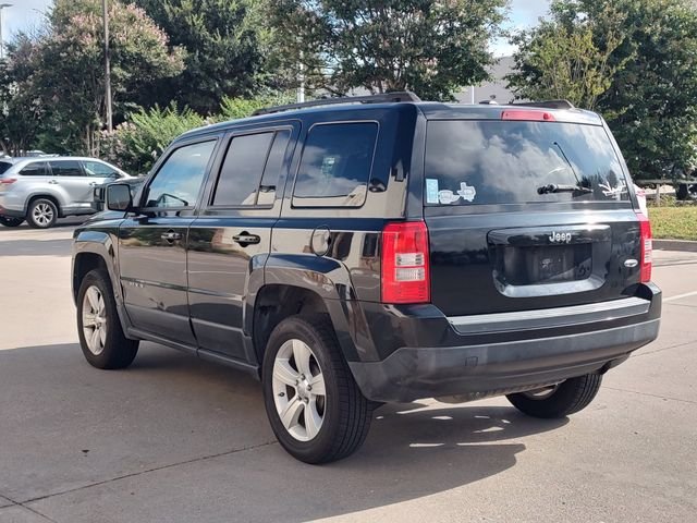 Used 2012 Black Jeep Latitude image 5