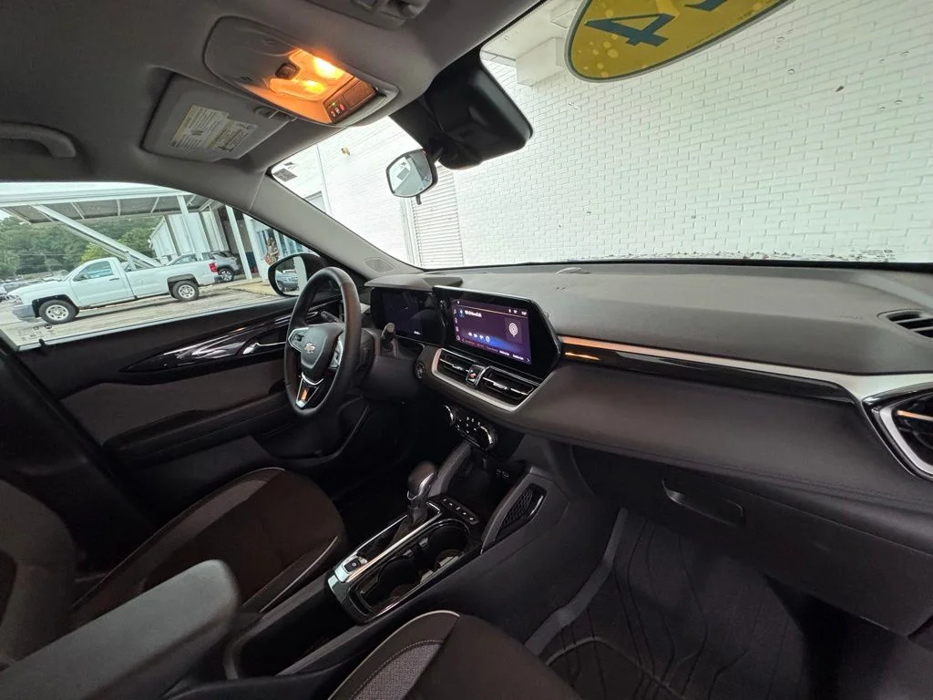 Used 2024 Red Chevrolet LT image 16