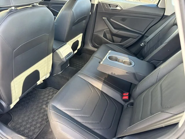 Used 2019 Platinum Gray Metallic Volkswagen SEL Premium image 21