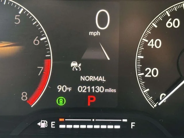 Certified Used 2025 Solar Silver Metallic Honda Sport image 38