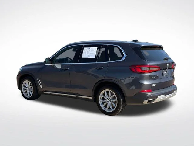 Used 2019 Gray BMW xDrive40i image 9