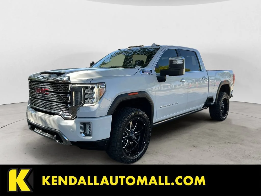 Used 2021 WHITE FROST TRICOAT GMC Denali image 1