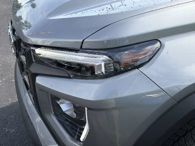 New 2026 Sterling Metallic GMC Elevation image 9