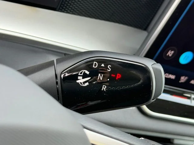 New 2026 Deep Black Pearl Volkswagen 2.0T SE image 13