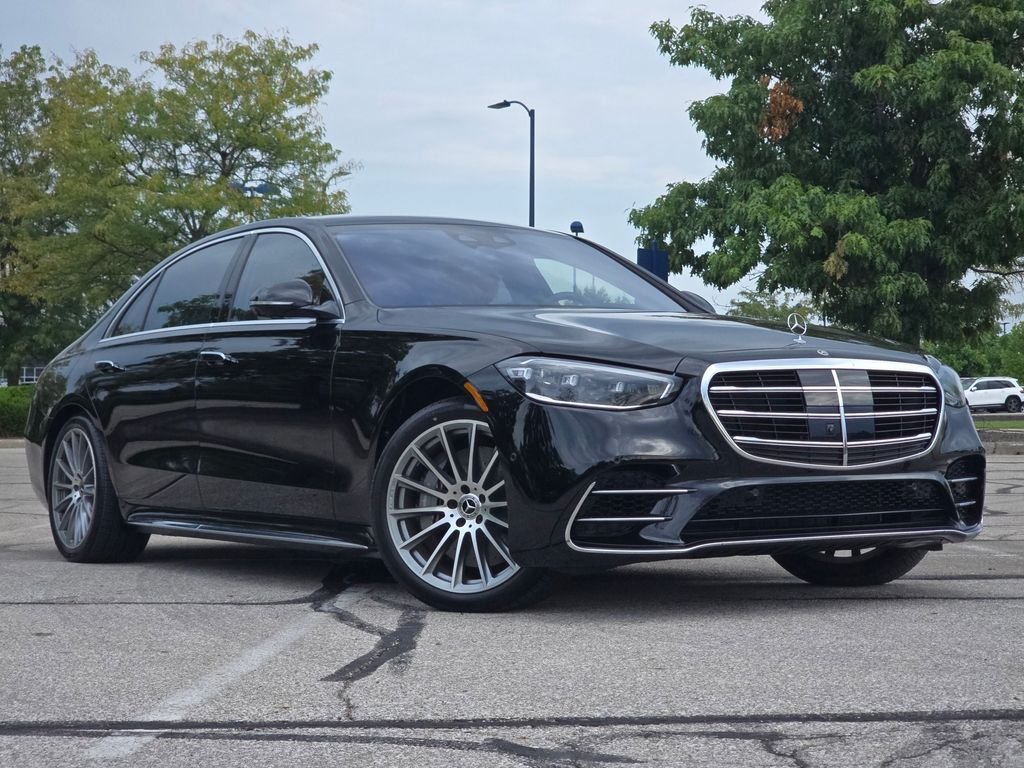 Certified Used 2022 Black Mercedes-Benz S 580 image 1