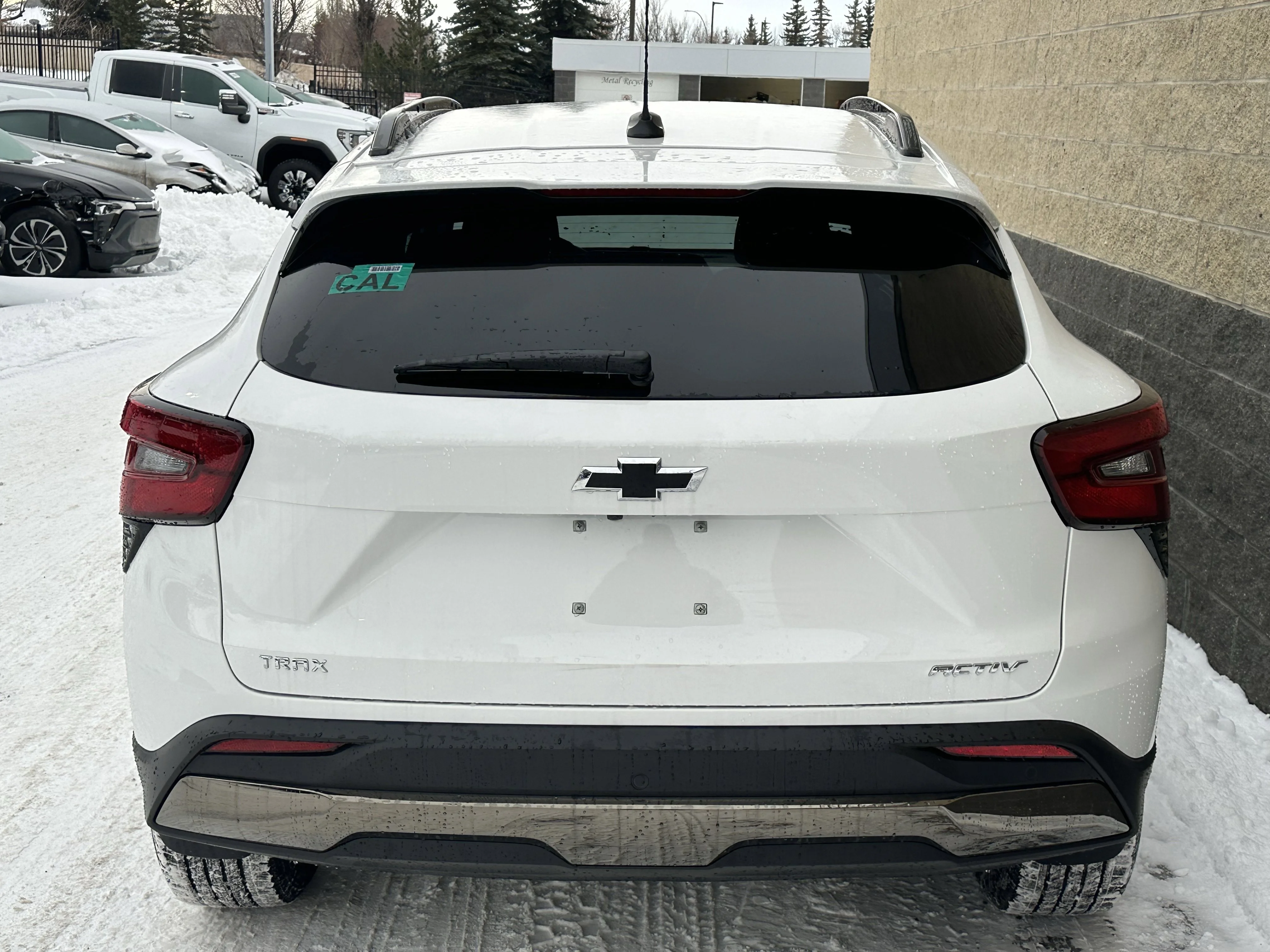 New 2026 Summit White Chevrolet ACTIV image 5