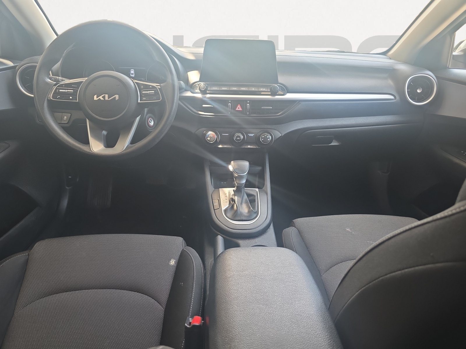Certified Used 2023 Snow White Pearl Kia LXS image 2