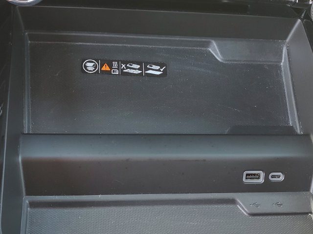 Used 2025 Gray Chevrolet RST image 17
