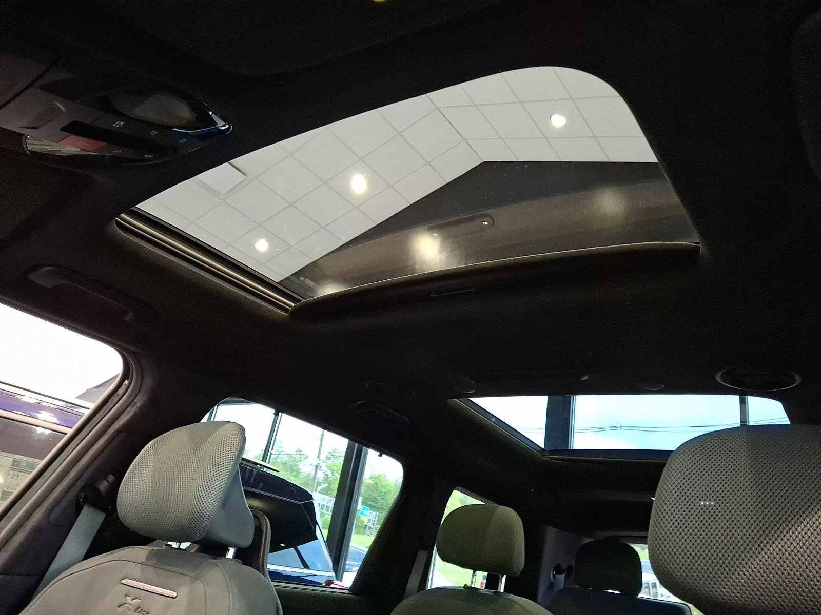 New 2027 Ebony Black Kia X-LINE SX PRESTIGE image 7
