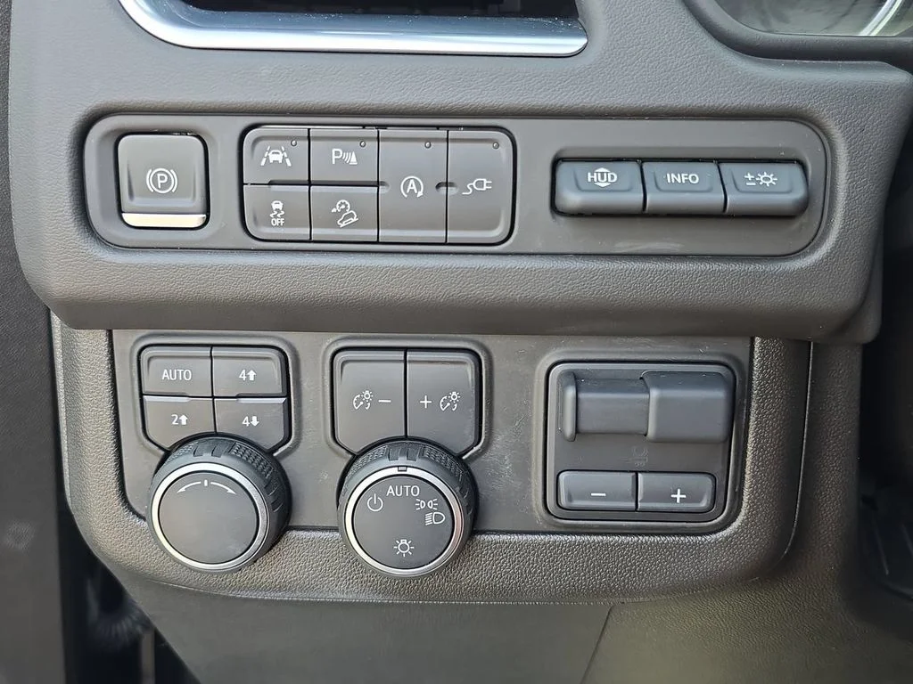 Certified Used 2021 Black Chevrolet High Country image 18