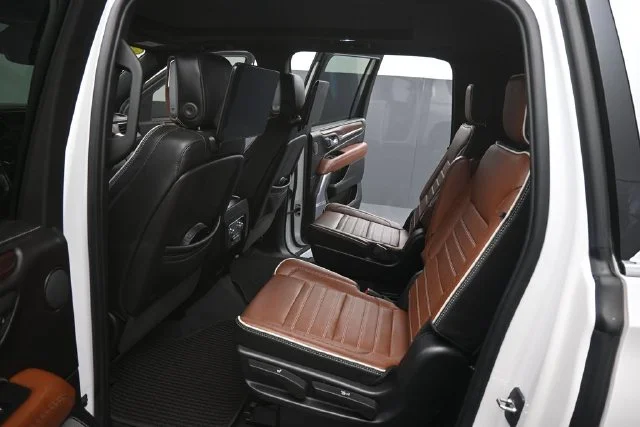 Used 2023 White GMC Denali Ultimate image 17