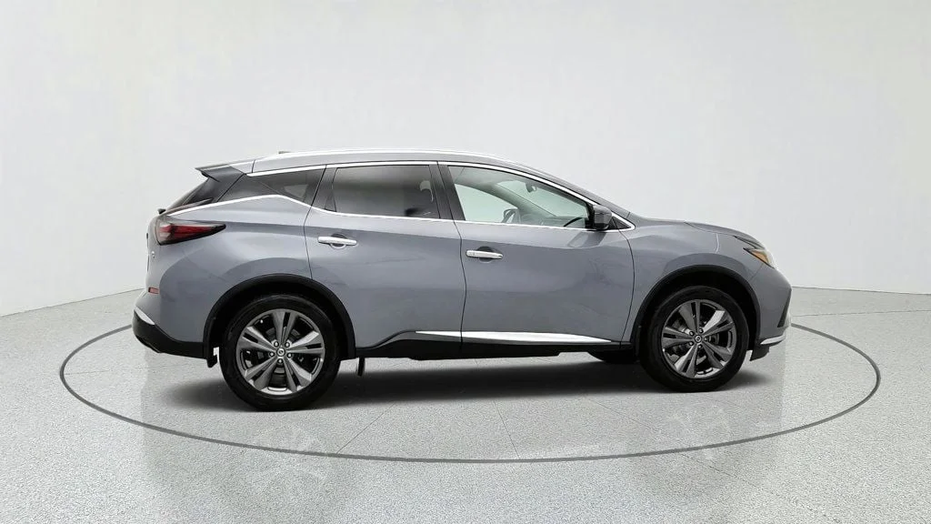 Used 2021 Boulder Gray Pearl Nissan AWD Platinum image 4
