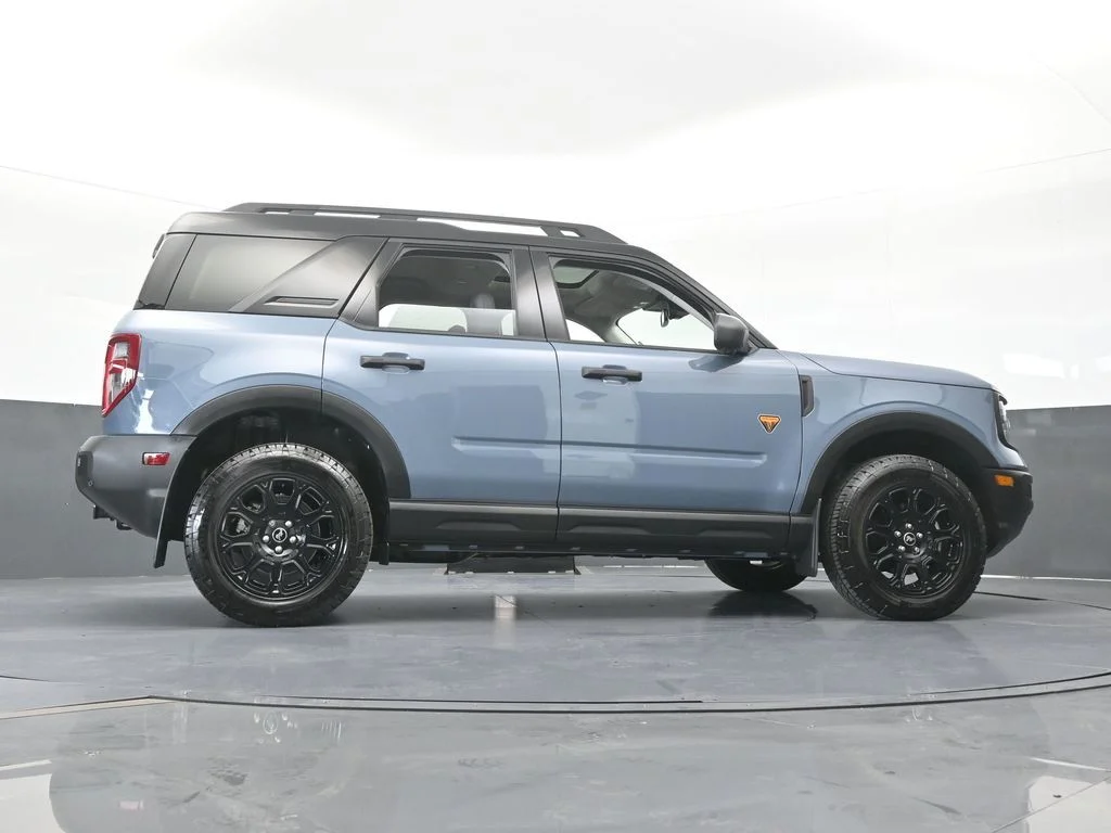 Used 2026 Azure Gray Metallic Ford Badlands image 70