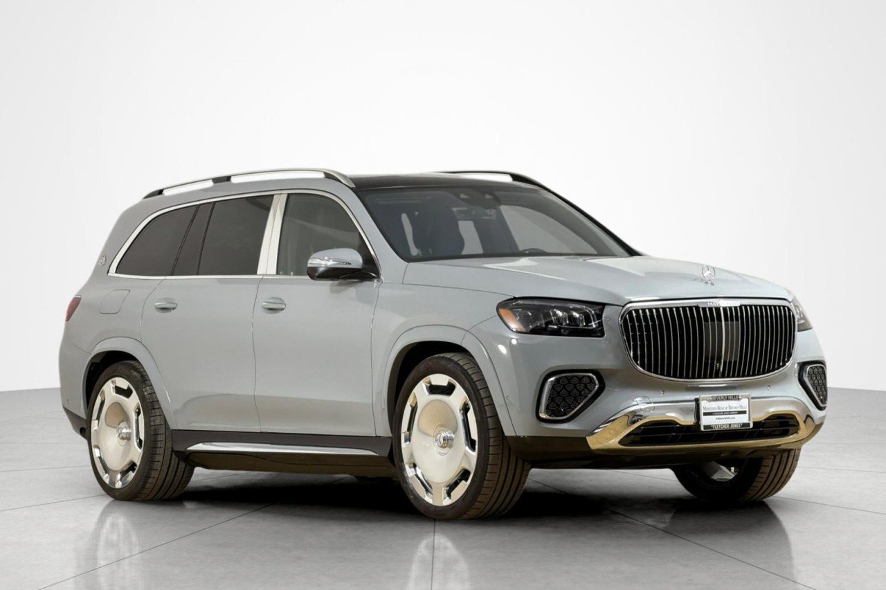 Certified Used 2025 MANUFAKTUR Alpine Grey Mercedes-Benz Maybach GLS 600 image 7