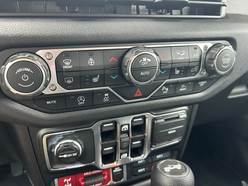 2026 Jeep Wrangler 4-Door Willys - Photo 17