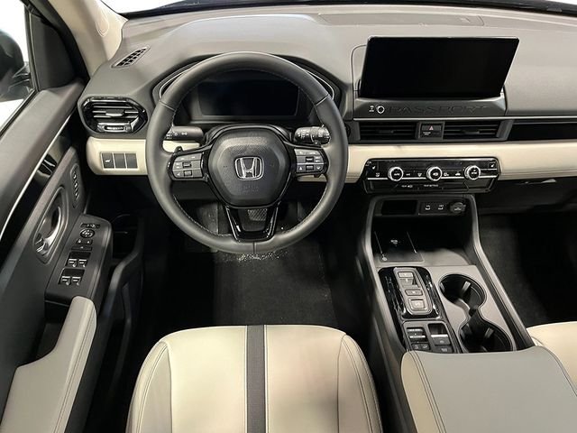 New 2026 Obsidian Blue Pearl Honda RTL image 25