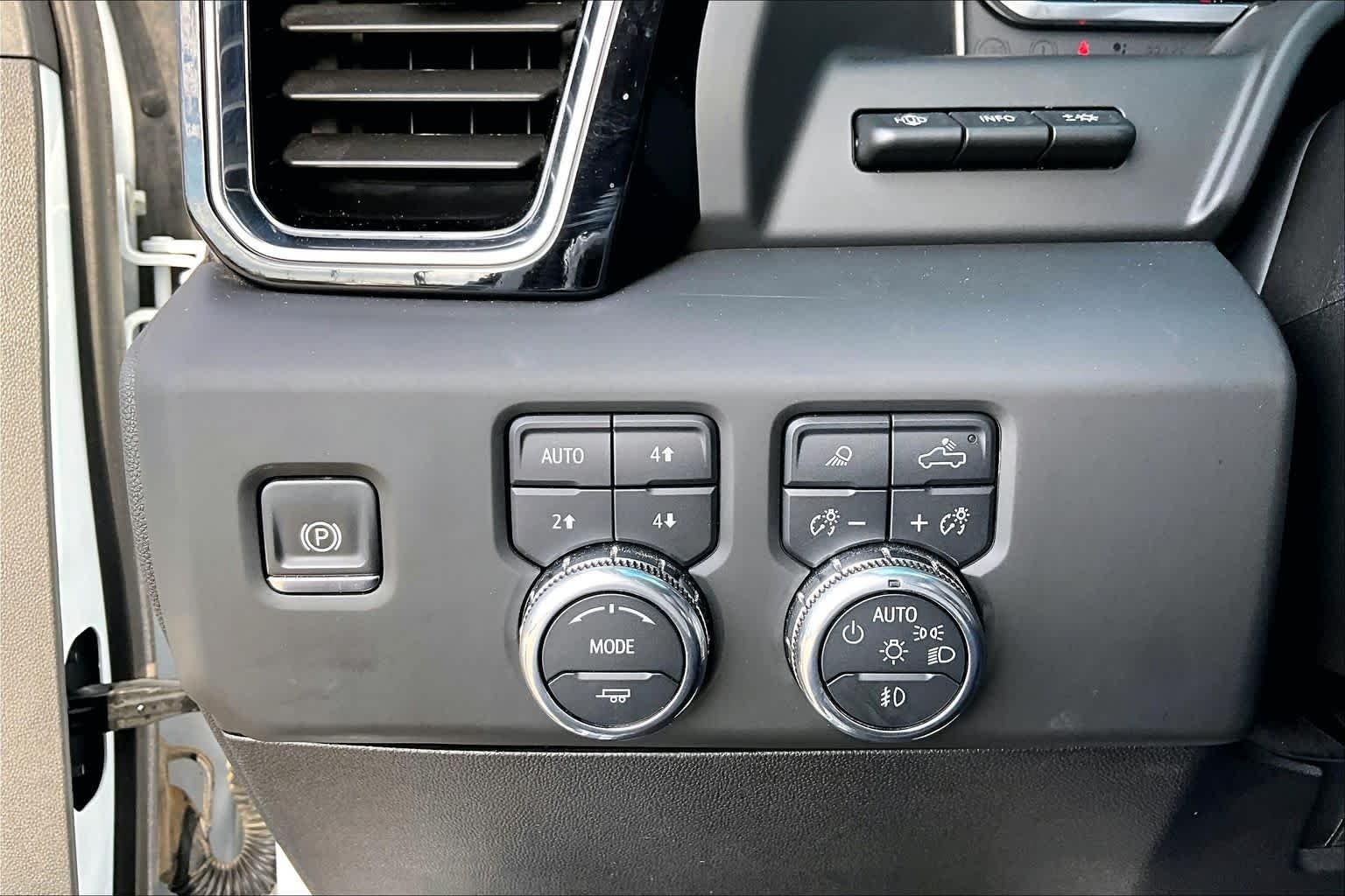 Used 2025 Summit White GMC Denali image 36