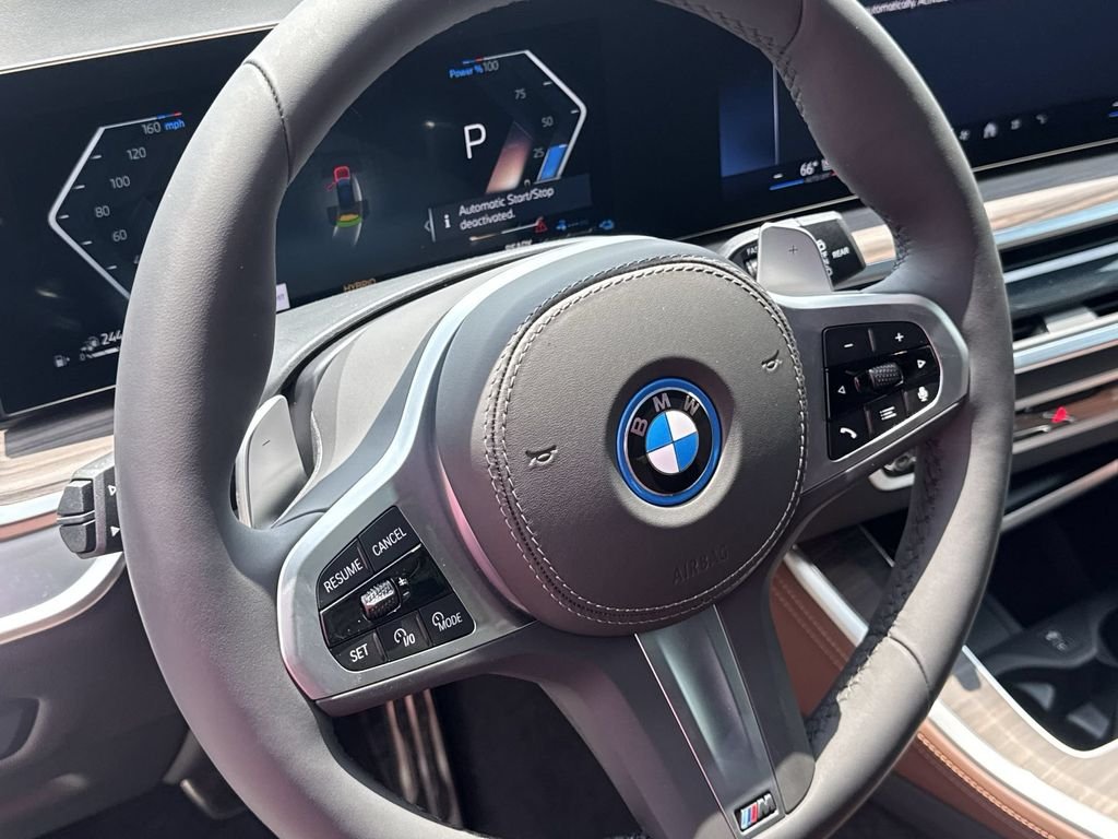 New 2026 Carbon Black Metallic BMW xDrive50e image 11
