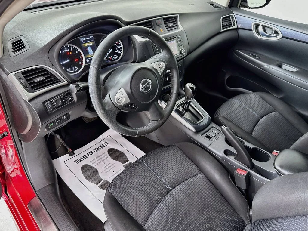Used 2018 Red Nissan SR image 9