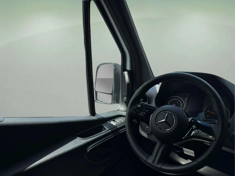 Used 2025 WHITE Mercedes-Benz  image 12