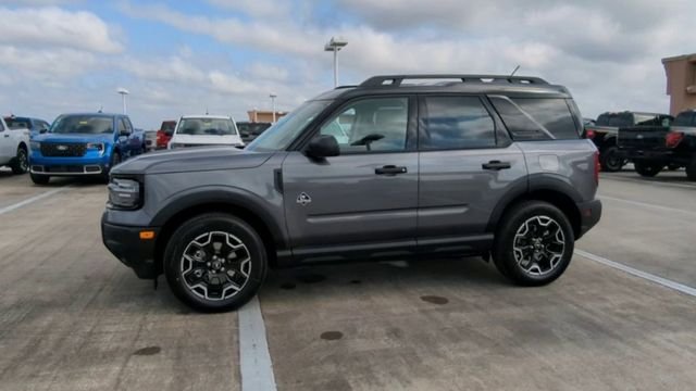 New 2026 Carbonized Gray Metallic Ford Outer Banks® image 71