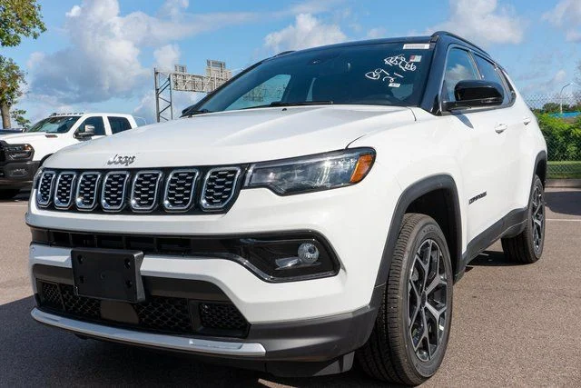 New 2026 Bright White Clear-Coat Exterior Paint Jeep Limited image 2