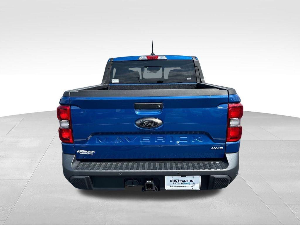 Used 2024 Blue Ford Lariat image 4