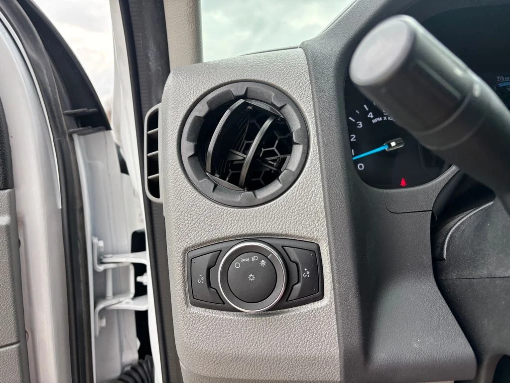 2024 Ford E-Series Cutaway Base - Photo 16